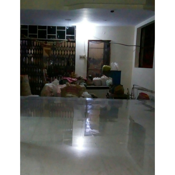 White Marble Flooring image